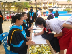 20250307035728(2).jpg - ภาพบรรยากาศพิธีมอบวุฒิบัตรนักเรียนระดับชั้น อ.3 ป.6 ม.3 และ ม.6 ประจำปีการศึกษา 2567  5 มี.ค.68 | https://piyapornpittaya.ac.th